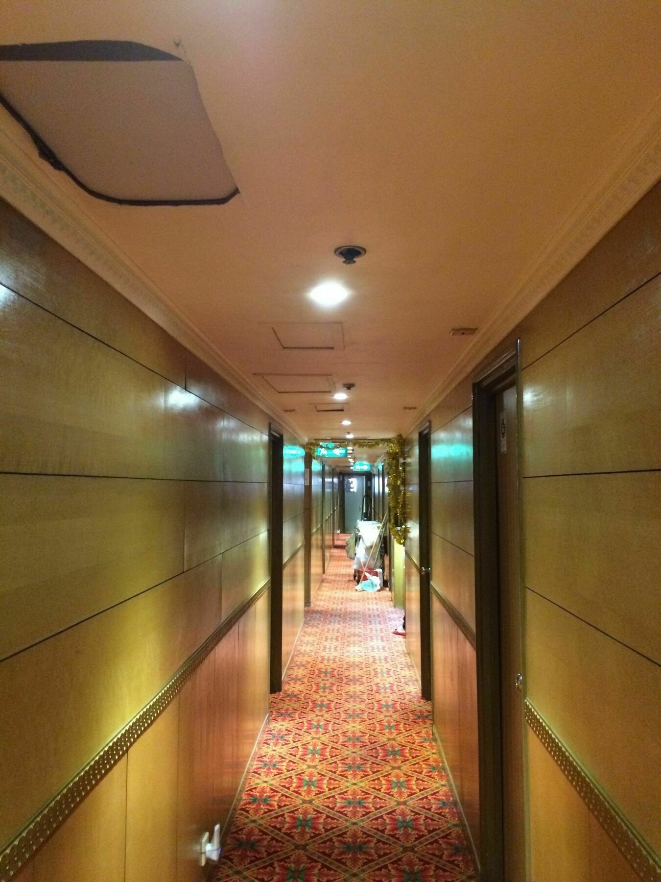 J Hotel Hong Kong Exterior photo