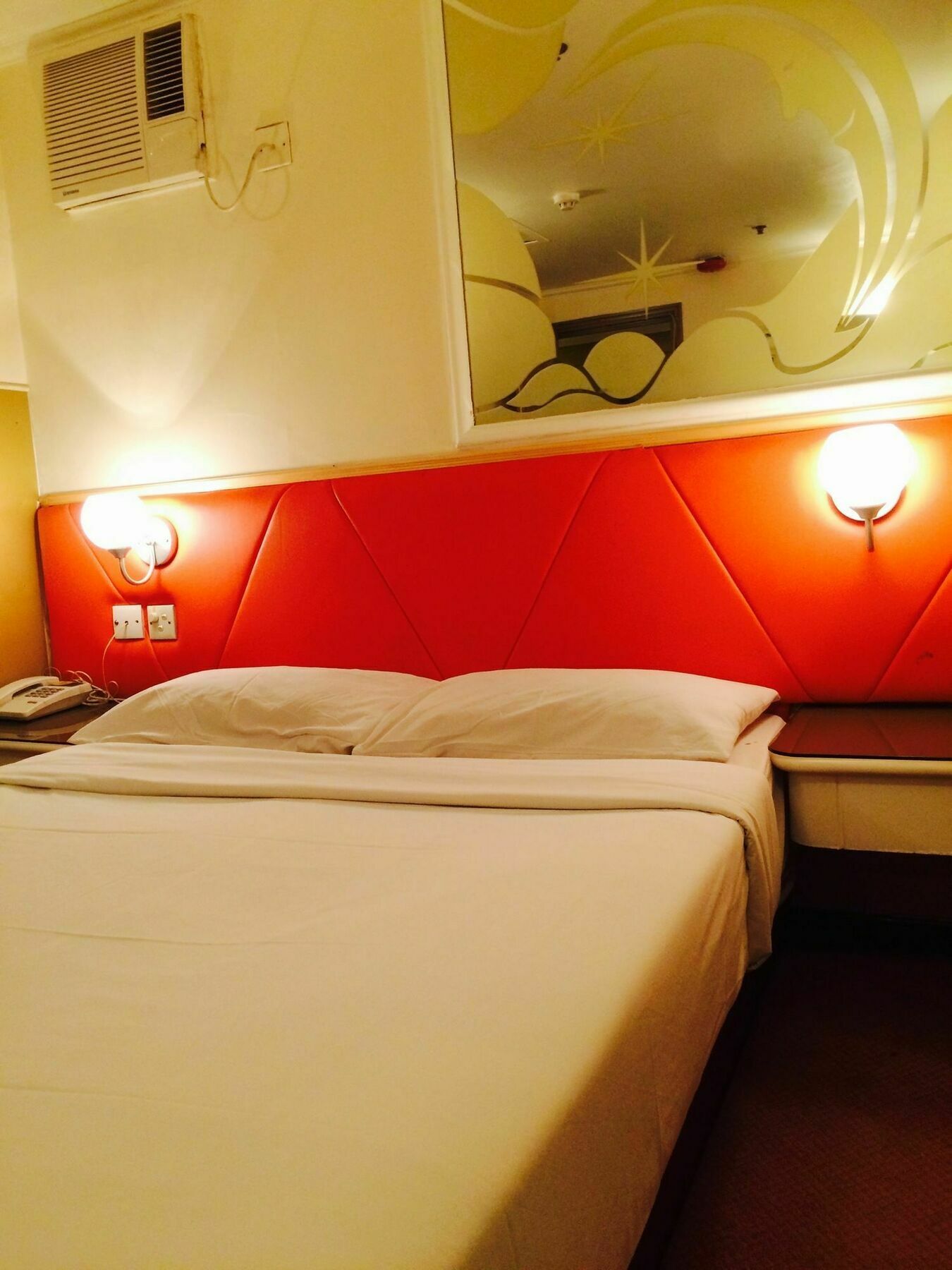 J Hotel Hong Kong Exterior photo